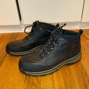 NWOT Timberland Backroads Hiking Boots